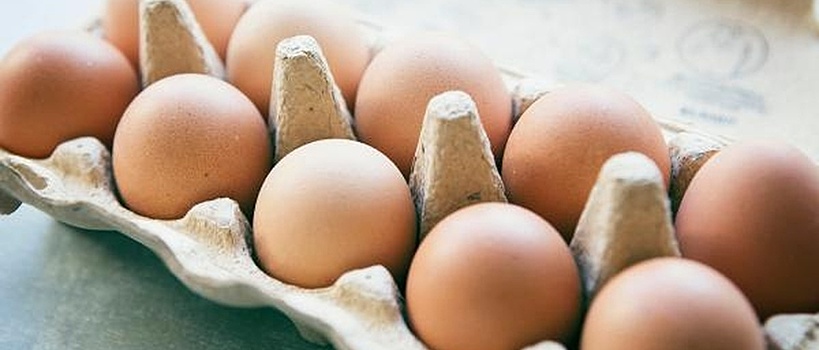 В красноярском гипермаркете ограничили продажу куриных яиц по акции