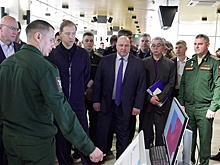 Мантуров провел сессию по применению ИИ для наращивания возможностей вооружения