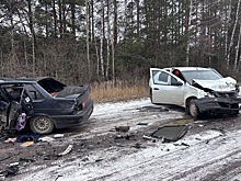 В ДТП с Renault Logan и ВАЗ-2115 под Шиловом пострадали 4 человека