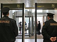 «Пенсионеры и алкоголики»: В охранные предприятия не идут из-за низких зарплат