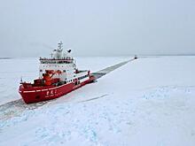 У Китая гигантские амбиции в космосе и Арктике. Стоит ли беспокоиться Западу и России?