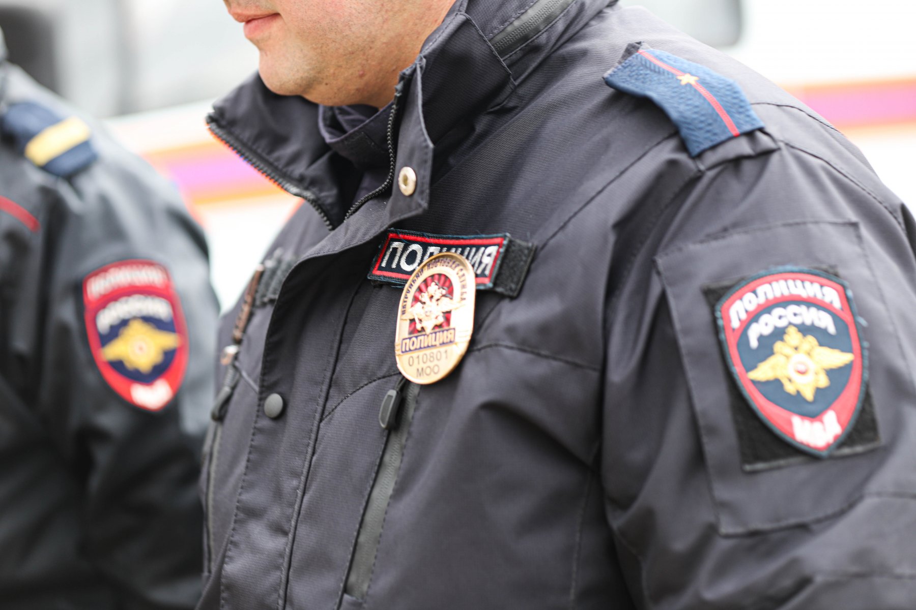 Полицейские задержали в Московской области мужчину, подменившего в салоне связи телефоны на муляжи