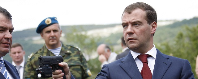 Дмитрий Медведев: В Третьей мировой войне весь мир будет стерт в труху