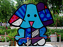 Зачем женщина разбила скульптуру за 5000 долларов на глазах у художника