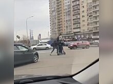 ГИБДД в столице оформила протоколы на пятерых подростков за езду на одном электросамокате
