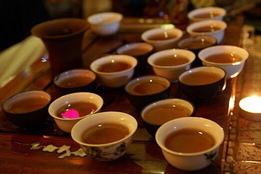 Чайная вечеринка TeaJamParty собрала гостей в библиотеке на Башиловской