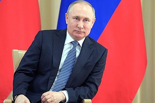 Путин продлил россиянам "карантинные каникулы" до конца месяца