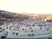 В Балаклаве состоялся парад катеров в честь окончания лета