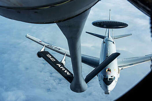 РИА: шесть самолетов-заправщиков ВВС США вылетели с авиабазы Аль-Удейд в Катаре