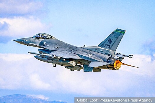 Эксперты объяснили, почему страны НАТО не передают Украине истребители F-16