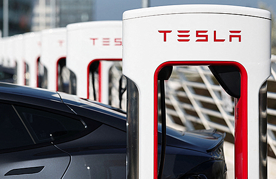 Tesla обвинили в накрутке пробега для ухода от гарантийного обслуживания