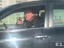 Дорожное видео недели: разборки со стрельбой на Объездной, пьяный в сугробе и автохам на BMW