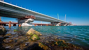 Киев "опозорился" из-за Крымского моста