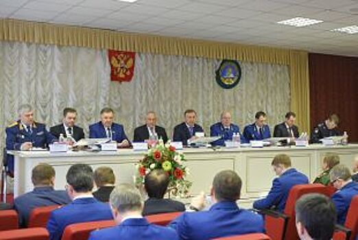Прокуратура выявила более 1600 нарушений трудового законодательства