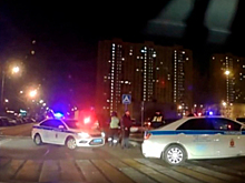 Погоня полиции за пьяным мужчиной на чужой машине в Москве попала на видео