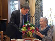 Глава Прикамья вручил медаль к 75-летию Победы 100-летнему ветерану Ольге Ефимовой