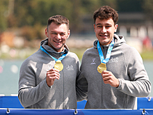 В аэропорту "Внуково" торжественно встретили российских спортсменов-триумфаторов