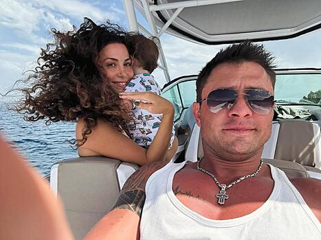 Павел Прилучный с семьей «обокрал» турецкий сад