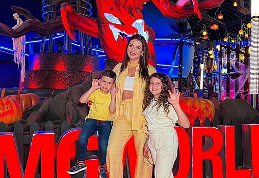 Жасмин с детьми  в Дубае, Кудрявцева в Майами: как звезды проводят нерабочую неделю