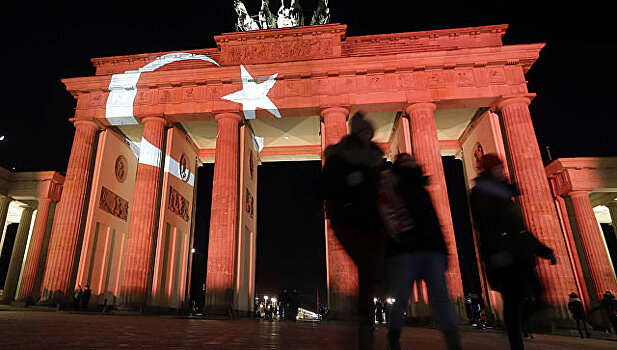 Турция обвинила Германию во вмешательстве в судебную систему