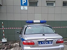В Пензе полицейский припарковал служебный авто на месте для инвалидов