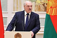 Лукашенко призвал проработать возможность выпуска российской вакцины