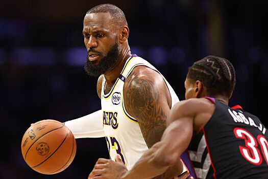 Леброн Джеймс оформил исторический трипл-дабл, став самым возрастным в истории НБА, кому это удалось два раза подряд