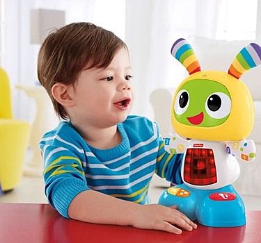 Что подарить мальчику на 2 года на день рождения