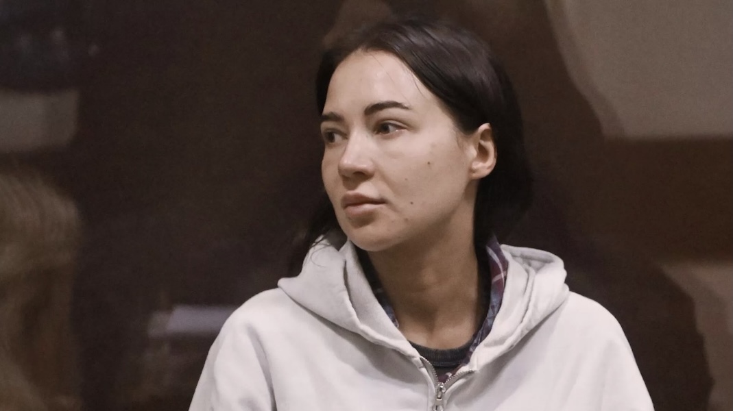 Стало известно, от кого беременна находящаяся под домашним арестом Лерчек