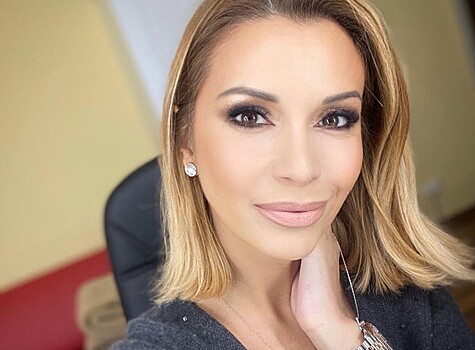 Орлова на отдыхе показала сразу несколько неудачных купальников