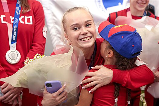 Ангелина Мельникова завоевала золото в опорном прыжке ЧР по гимнастике