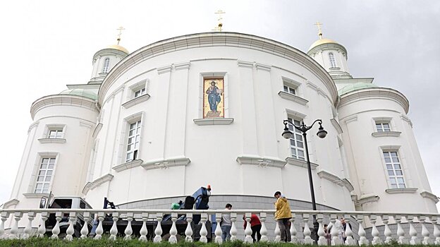На Спасском соборе появилась новая мозаичная икона