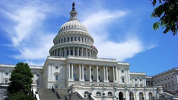 Конгрессмен Шифф призвал зачистить Белый дом, но Трампа оставить