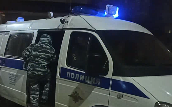 В Костроме сотрудники полиции задержали мужчину, угрожавшего женщине ножом