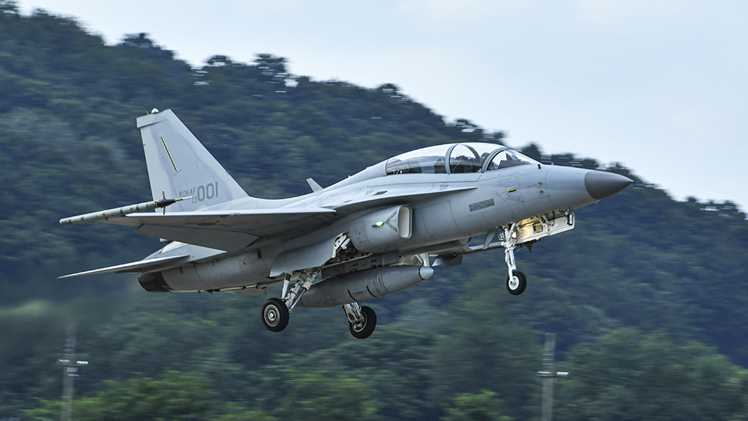 ВВС Филиппин сообщили о гибели экипажа пропавшего истребителя FA-50