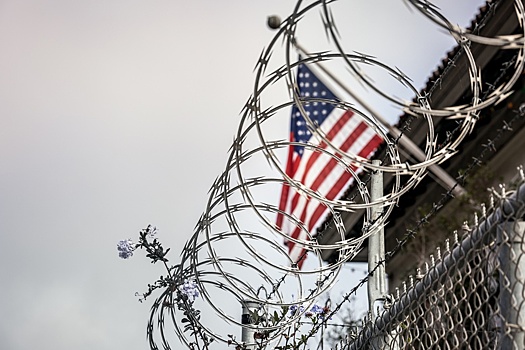 В США четвертый день не могут поймать сбежавшую из тюрьмы группу заключенных