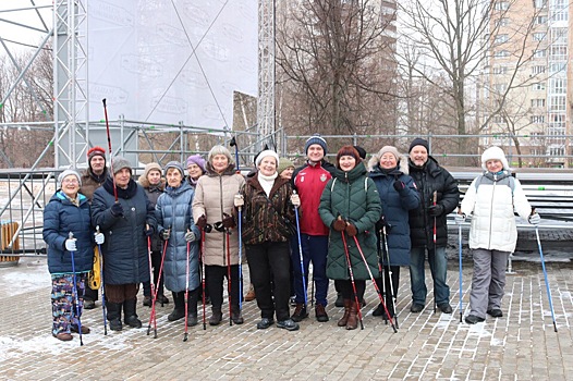 Поклонники скандинавской ходьбы приглашаются в Воронцовский парк