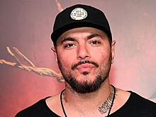 "Было стыдно": рэпер Птаха пожаловался на домогательства Айзы