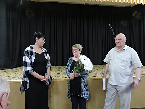 Глава управы района Преображенское Елена Ланько поздравила супругов Бондаренко