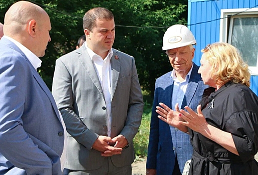 Виталий Хоценко оценил капитальный ремонт школ в Омске