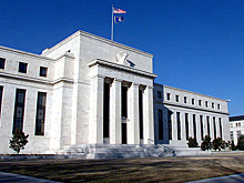 Повышение ставок ФРС и ЕЦБ и рост основных валют на Мосбирже. Как завершилась неделя на мировых рынках