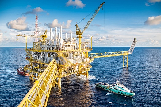 Правительство утвердило "дорожную карту" развития нефтегазохимического комплекса