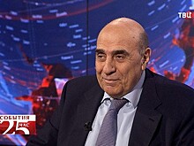 Политолог: Макрон любит все ломать