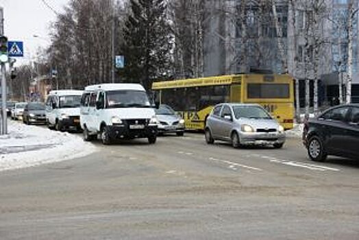 Жители Ханты-Мансийска не дождались общественного транспорта до купели