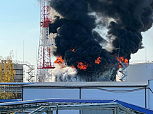 В Белгородской области загорелась нефтебаза после обстрела