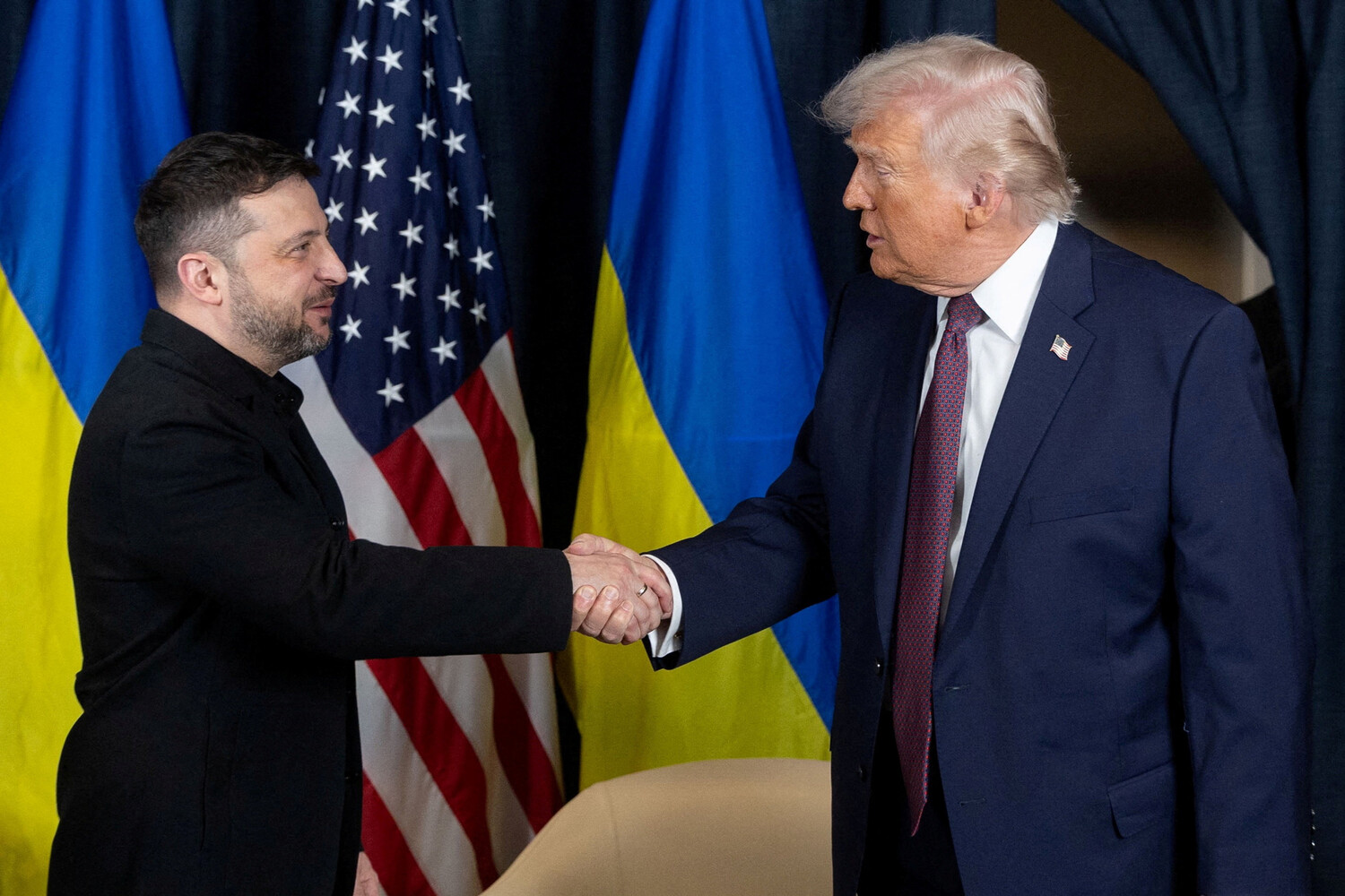 Трамп назвал агрессивным поведение Зеленского во время спора в Белом доме