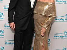 92-летняя Джоан Коллинз появилась на балу вместе с 60-летним возлюбленным: фото