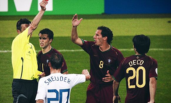 ТОП-5 памятных (и не очень) матчей с самым большим количеством удалений. Цифры вас удивят!