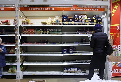 На полках омских магазинов мог оказаться фальсификат из Екатеринбурга