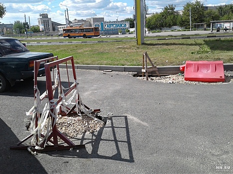 У провала на Автозаводе появился брат-близнец